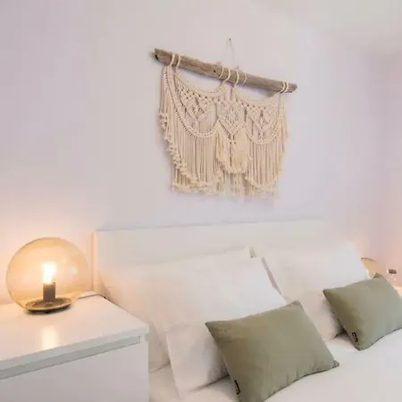 Lägenhet Renovated Light-filled Alfama Apt + Free Pick-up, By Timecooler